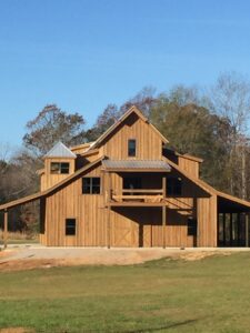 Q8 Log Oil Barn Gray Wood Home